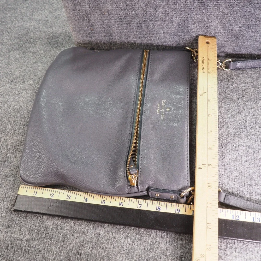 Kate Spade Cobble Hill Ellen Crossbody Bag Gray Pebbled Leather Chain